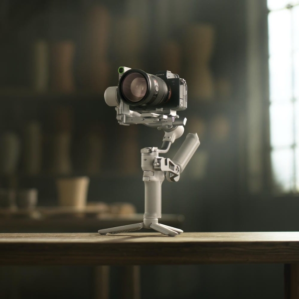 DJI RS 4 Mini Combo 카메라짐벌