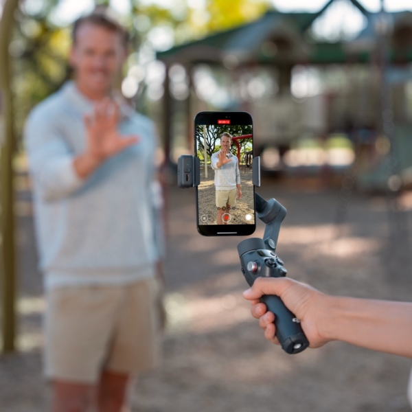 DJI Osmo Mobile 8 짐벌