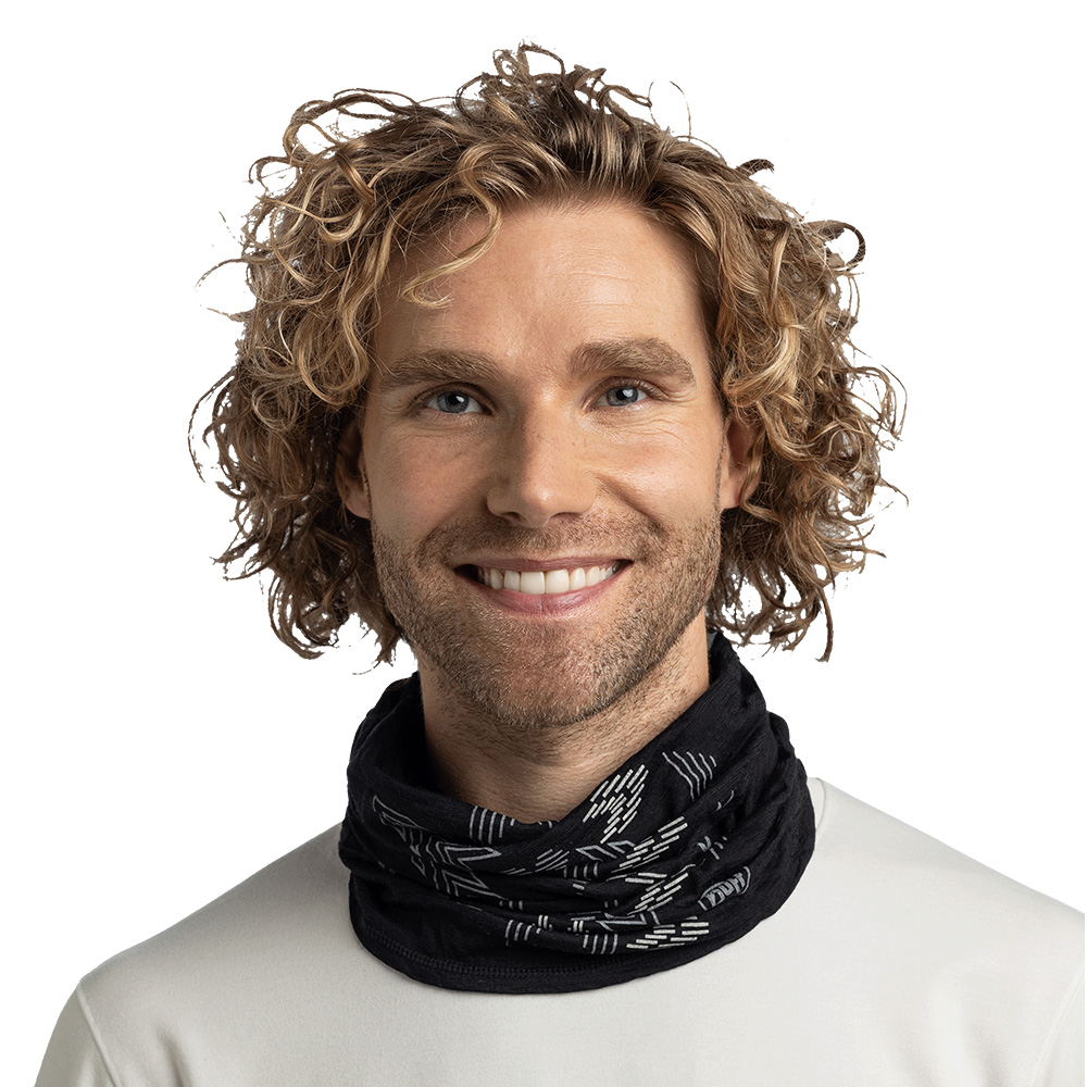 [~1/31 적립금 26%] 메리노 라이트웨이트 넥웨어 VANYR BLACK