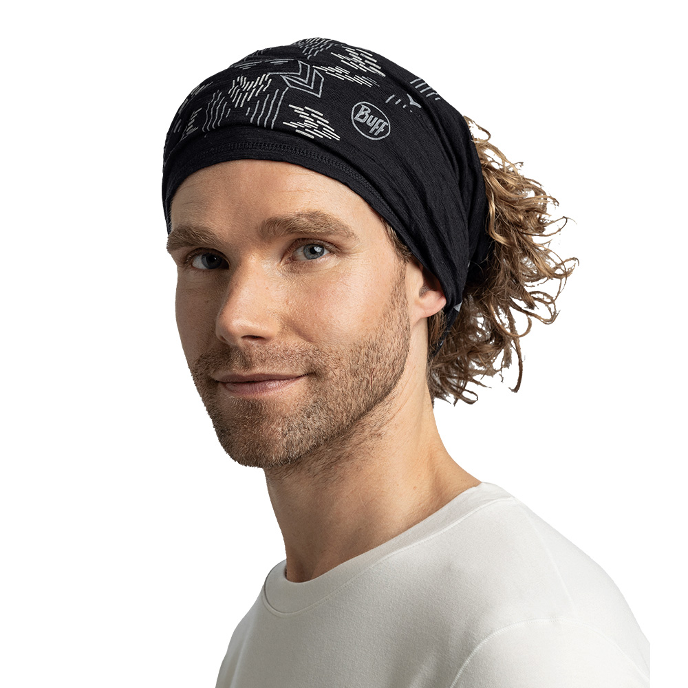 [~1/31 적립금 26%] 메리노 라이트웨이트 넥웨어 VANYR BLACK