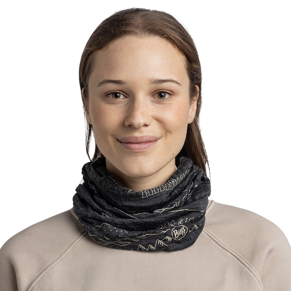 메리노 라이트웨이트 넥웨어 EIRIK GREY