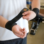 브루마 손목 보호대 헬스 스트랩 아대 테니스 골프