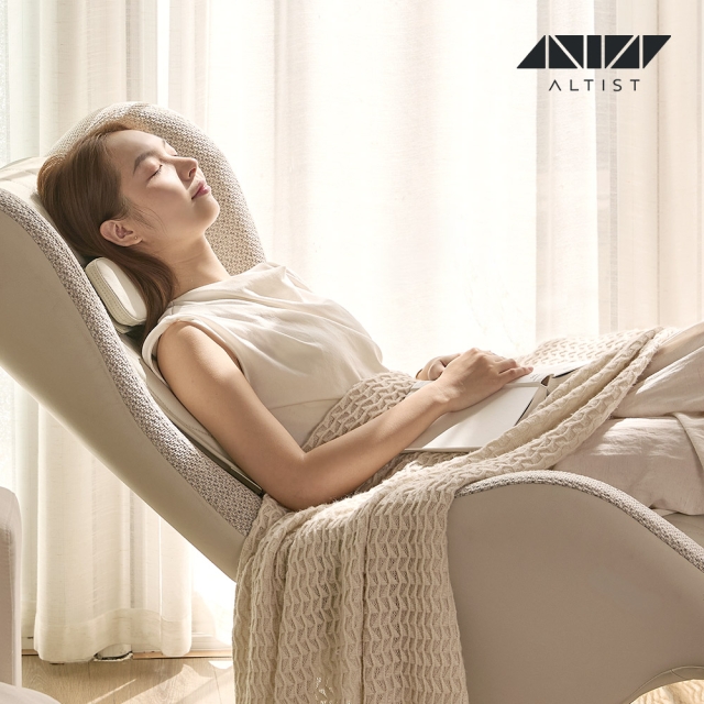 알트레스트 AL002 마사지 리클라이너 아이보리 천연 소가죽 안마의자