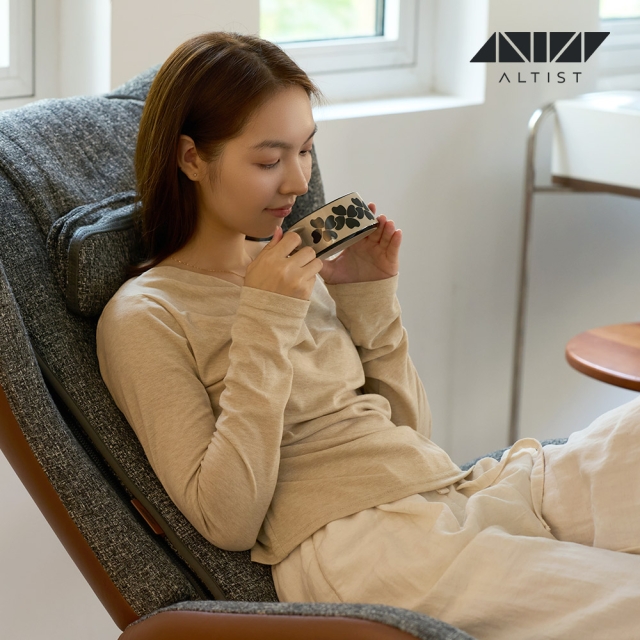 알트레스트 AL002 마사지 리클라이너 브라운 패브릭 안마의자