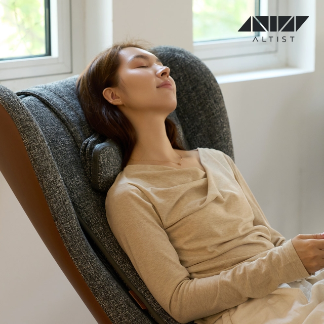 알트레스트 AL002 마사지 리클라이너 브라운 패브릭 안마의자