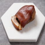 순살 족발 300g / 감초,생강,마늘,계피,양파로 잡내없이 깔끔한 삼삼한 순살족발!