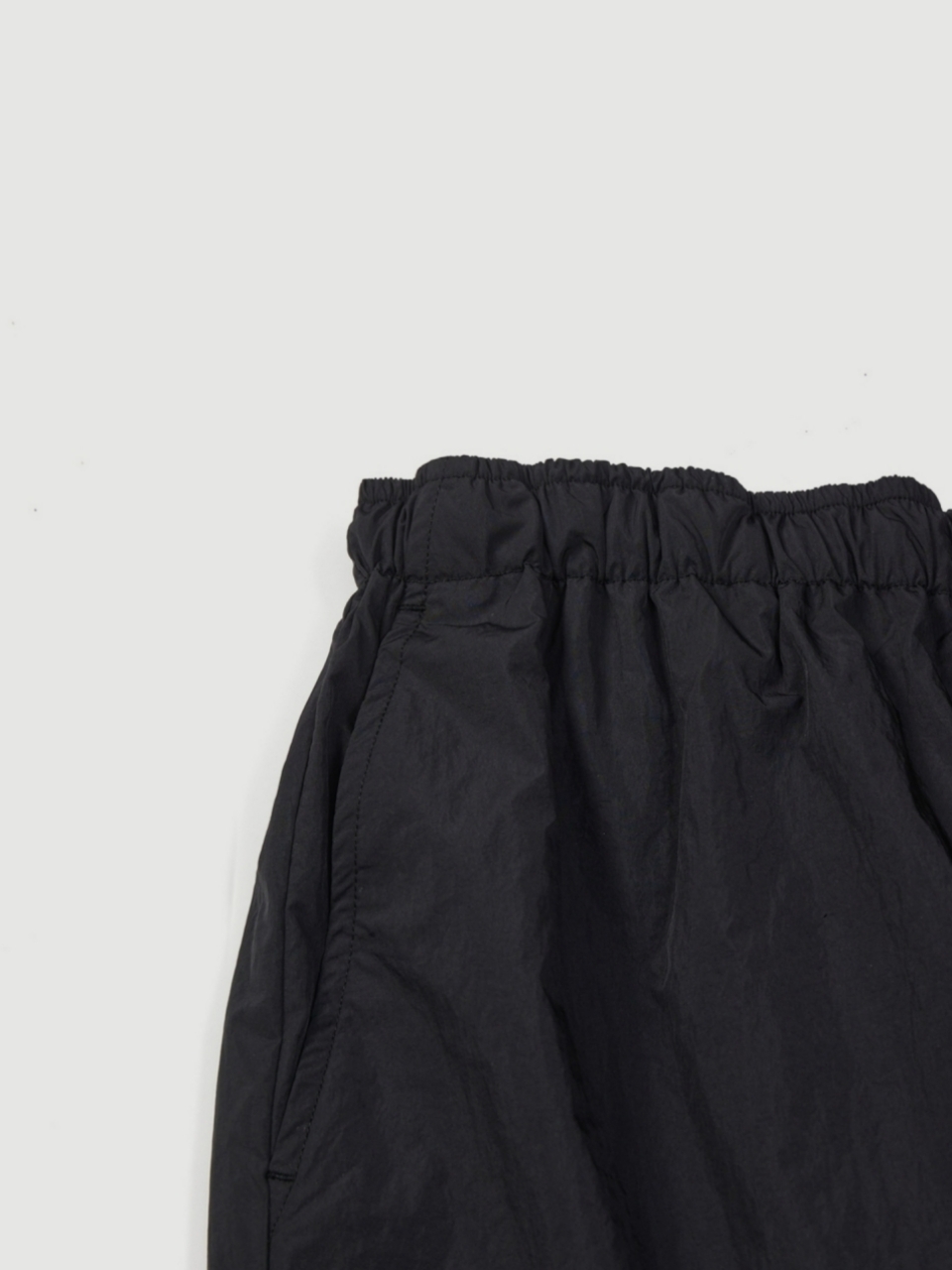 루카 와이드핏 우븐 쇼츠 (VF21SS016BLK)