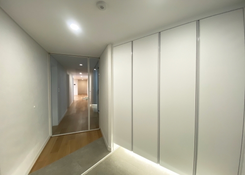 비대칭여닫이중문 & 신발장