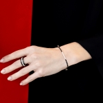 LA LIGNE BLACK WHITE CERAMIC RING