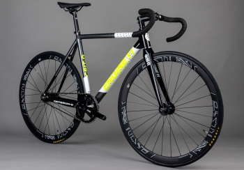 크릿디(CRIT-D) 네온 차콜 (S, M, L)