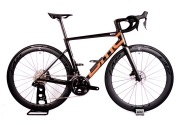 팀머신 SLR 01 (105 Di2 + 파워미터 + 카본휠)