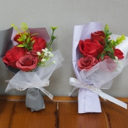 빨간 장미 꽃다발 2종 미니어처 장식 납골당꾸미기 추모관 봉안당 봉안함 소품