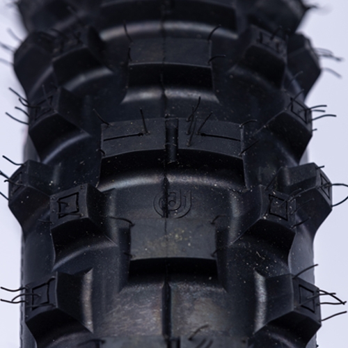 플루스타이어140 슈퍼소프트- UK- 극강 그립력