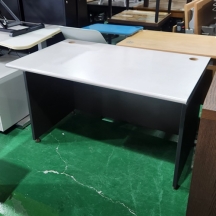 [중고]탑책상1200(8)