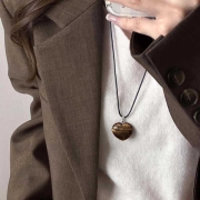 미르보석  100%천연석  코튼로프 브라운하트 펜던트 패션 주얼리  목걸이   s2163