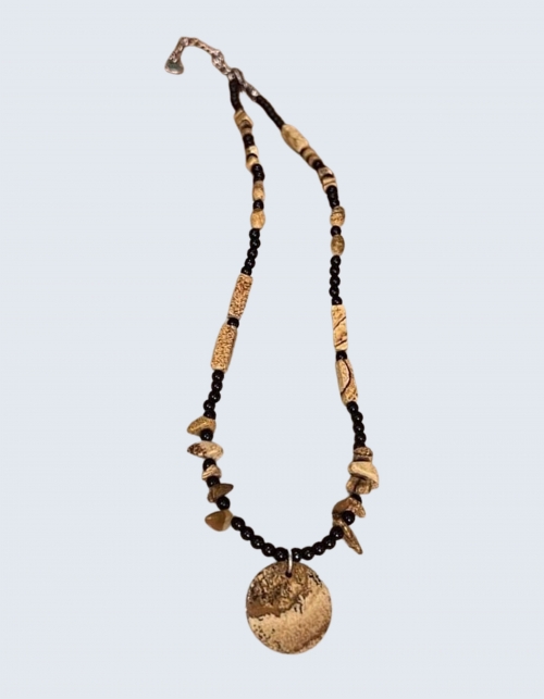 Retro-wood bead necklace