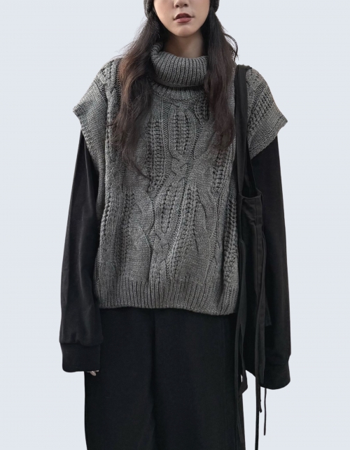 Jacquard Gray High-Collar Sleeveless Sweater