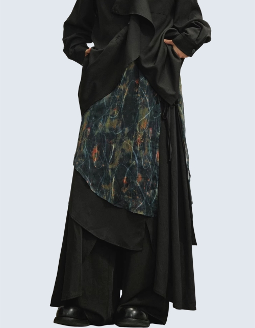 double-layered mid-skirt