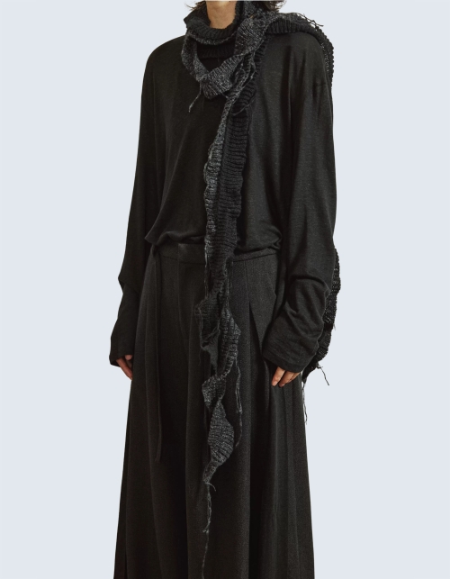 Irregular spiral color block knit scarf