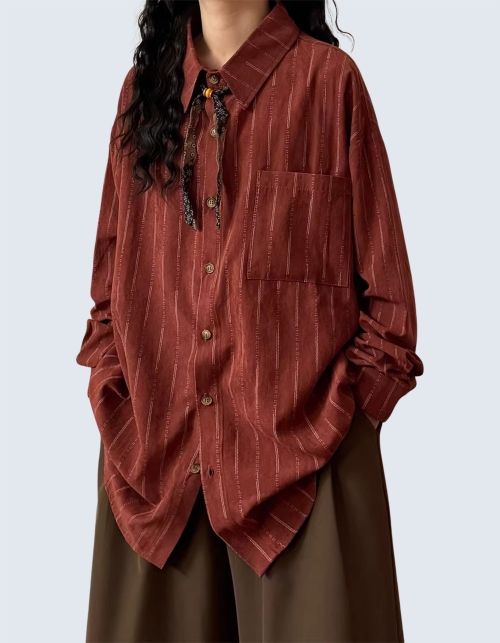 Retro-strip tie shirt