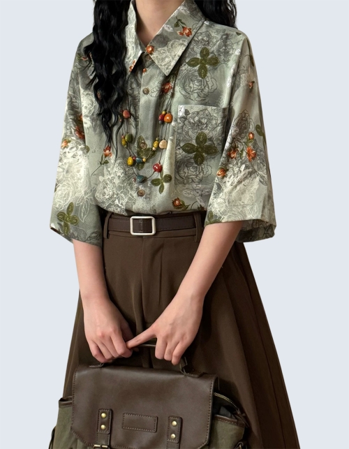 Retro floral short-sleeved shirt