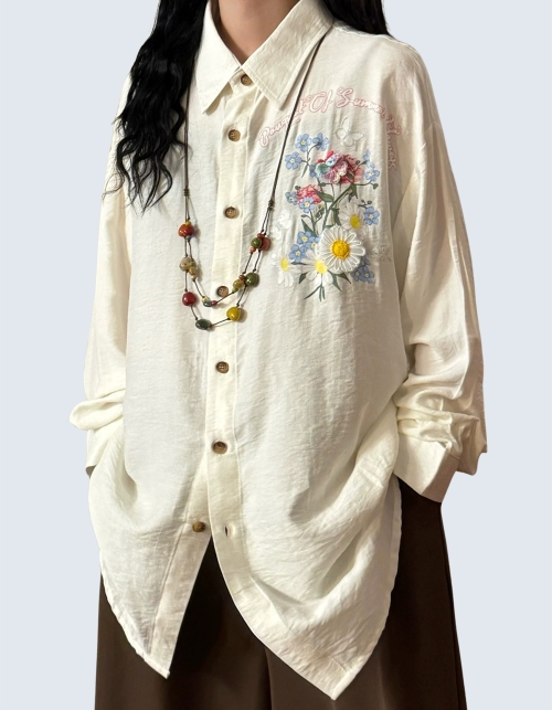 Retro-colored floral embroidered shirt