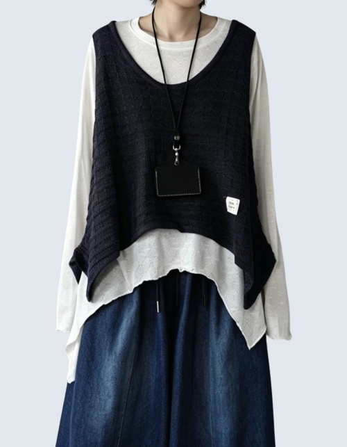 Hole-Asymmetrical Crop Knit Vest