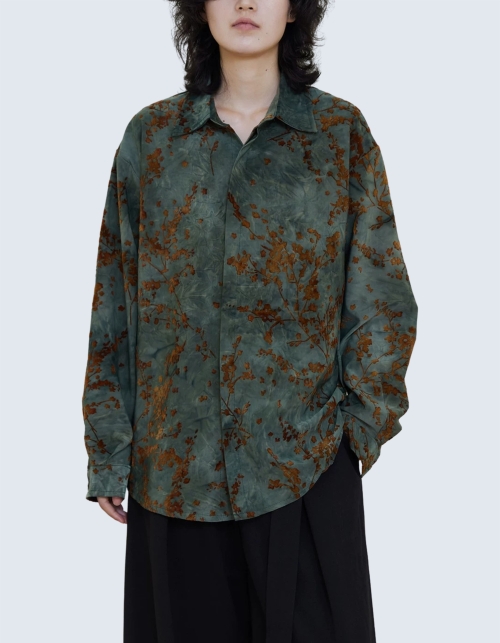 Vintage-textured tree-pattern shirt