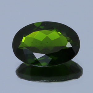 진한 그린의 천연 크롬다이옵사이드나석 원석 2.57ct