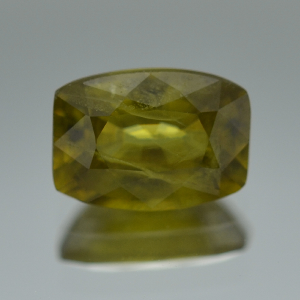 다양한 얼굴을 가진 희귀보석 천연 스핀(Sphene) 나석 1.62ct