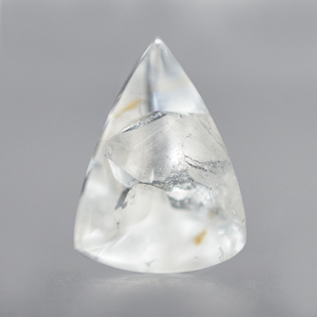 신비로운 매력이 돋보이는 희귀석 천연 백수정 나석 12.28ct
