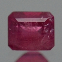 베릴 중에서도 희귀석 천연 레드베릴 나석 0.18ct