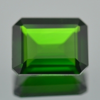 에메랄드 그린 컬러의 천연 크롬 다이옵사이드(Cr-Diopside) 1.99ct