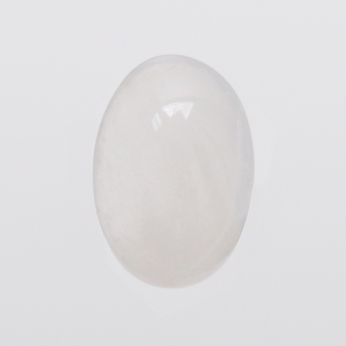 자외선 아래 변색하는 해크마나이트 1.09ct