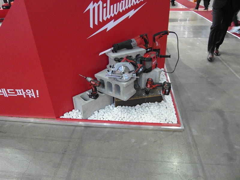 백자갈공구전시-블로그 (2).JPG