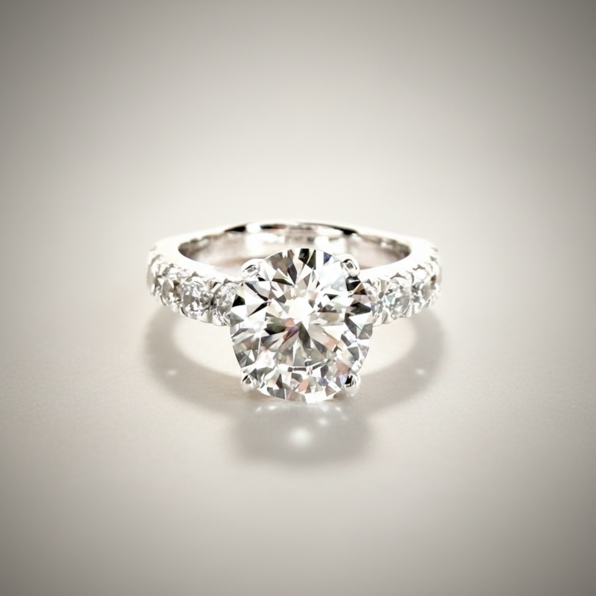 2ct LAB GROWN DIAMOND RING(2캐럿 랩그로운 다이아몬드 반지)_PT950