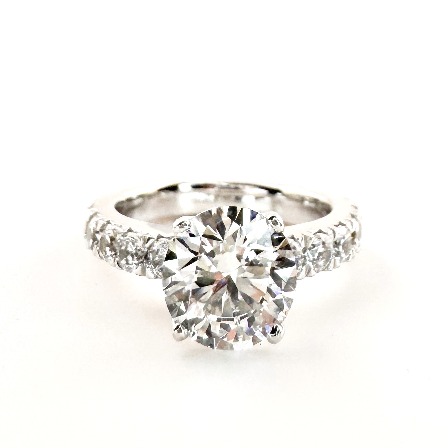 2ct LAB GROWN DIAMOND RING(2캐럿 랩그로운 다이아몬드 반지)_PT950