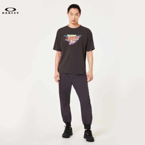 오클리 뉴 레트로 티 8비트 2.0 (2COLOR)