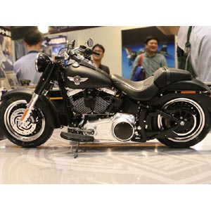 1/6 할리 데이비슨 펫보이 로(16041)