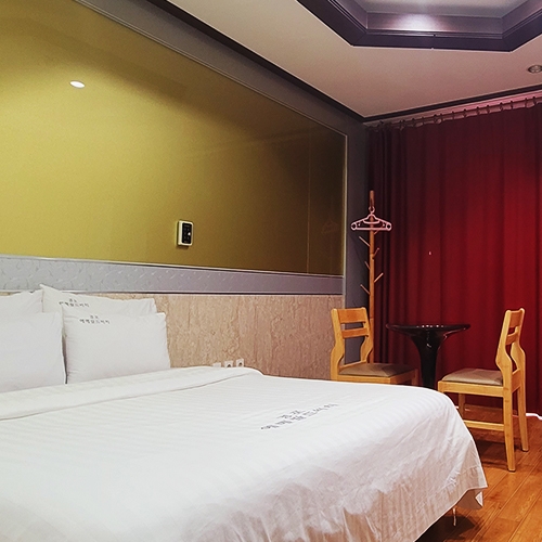 [5월] 스탠다드 더블(2층~3층, 북동쪽 바다전망)