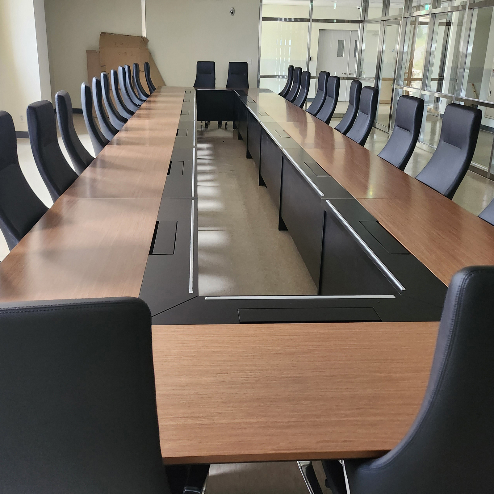 제주대학교산학협력단 / 회의실 &middot; 23년 납품