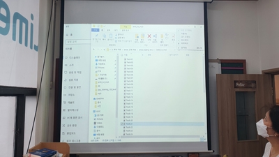 교육용 빔프로젝터 설치 - 캐논 LP-X4000 빔프로젝터 서울 라임일글리쉬 학원 설치