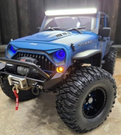 루비콘 제작 커스텀 의뢰 메탈릭 실버 무광 : TRX4 + 루비콘 레진 바디 + 이글아이 + LED + 범퍼