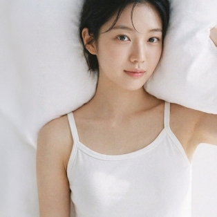 들뜸 없이 매끈한 핏! 안 입은 듯 가벼운 노와이어 U넥 브라캡나시 RN007