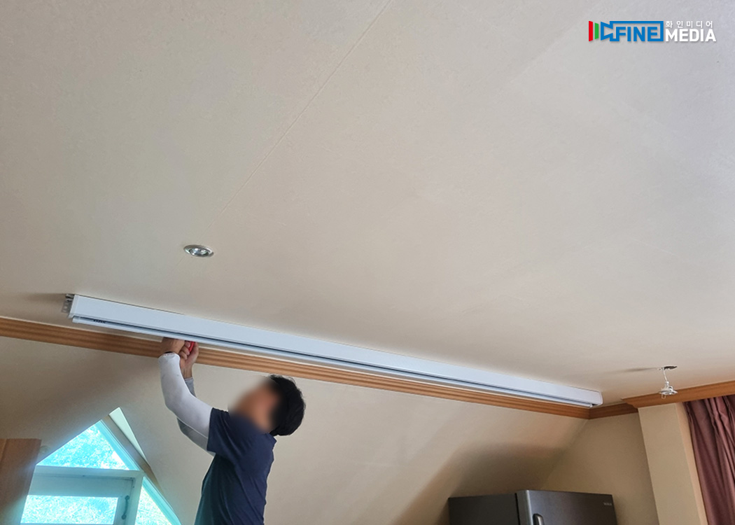 17_082747.jpg 17_082747.jpg