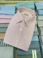 레드 핀스트라이프 셔츠