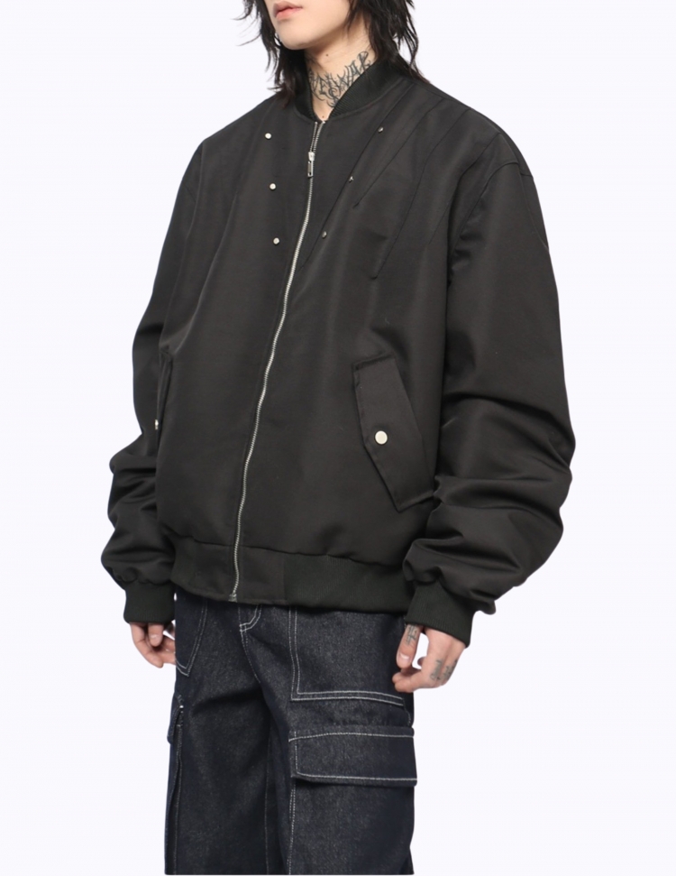 심플 블랙 항공 점퍼