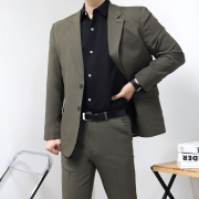 결혼식 남자 하객룩 카키 수트 개화기 정장