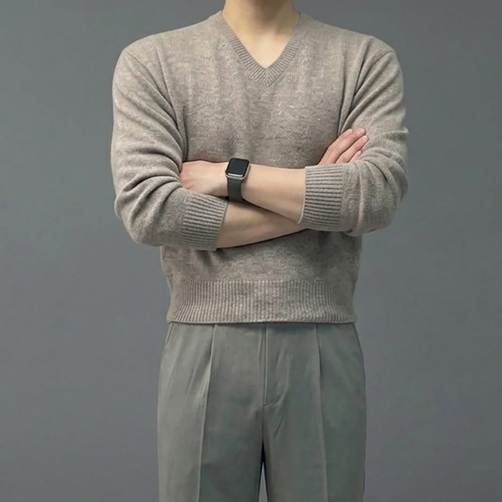 남자 브이넥 크롭 머슬핏 앙고라 니트