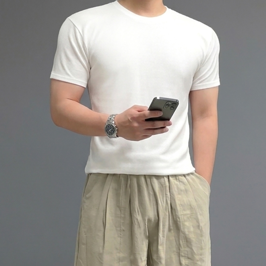 남자 크롭 링클프리 흰색 머슬핏 반팔 티셔츠
